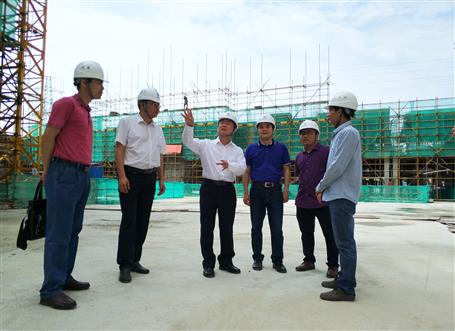 覃振華、劉國江到梧州佛子時代廣場項目調(diào)研