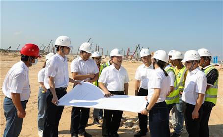 【大干一百天?服務(wù)到一線】覃振華：乘北部灣東風(fēng) 揚奮進(jìn)之帆