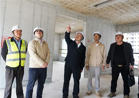 覃振華到冶建桂鴻分公司項(xiàng)目開(kāi)展第四季度安全生產(chǎn)質(zhì)量綜合大檢查