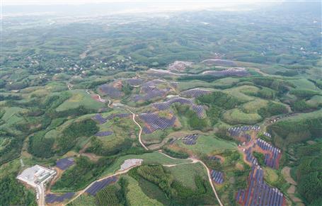 10.8萬塊丨冶建公司承建50兆瓦光伏電站實現(xiàn)并網(wǎng)