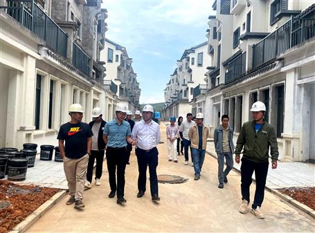 鄧芳軍到冶建設(shè)備安裝分公司項目調(diào)研指導(dǎo)